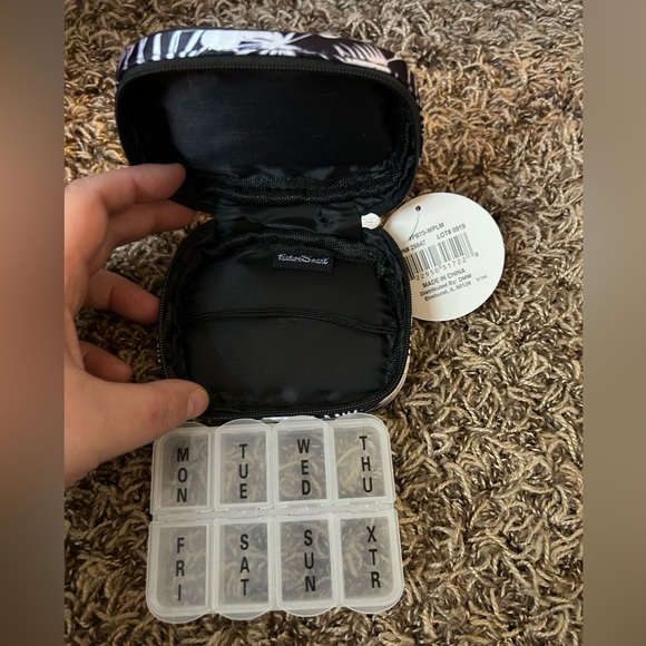 Tropical Black Pill & Vitamin Clutch - Picture 4 of 4